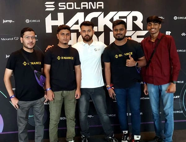 Technoloader exploring Solana innovations