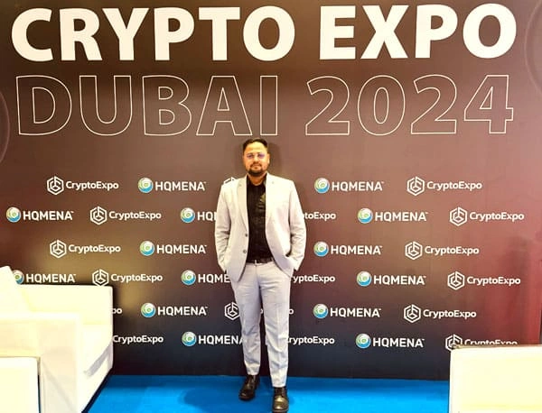 Networking at Dubai crypto expo 2024