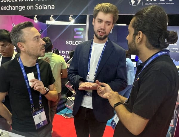 Startup collaboration at crypto expo
