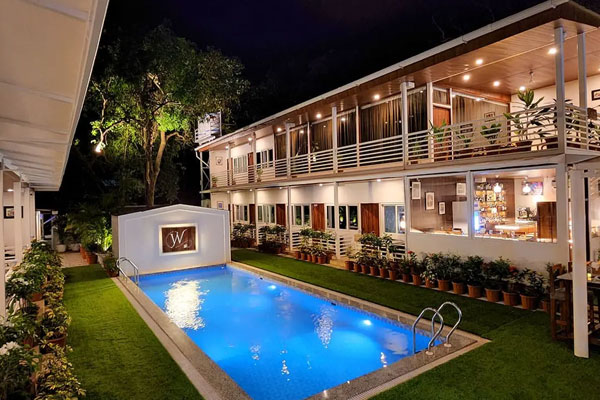 whiteflowercottages